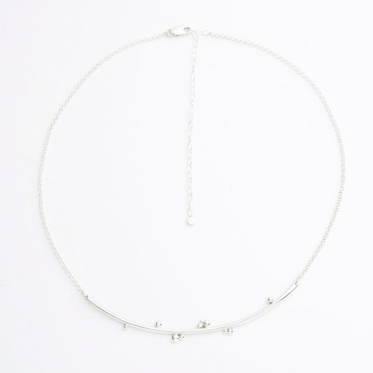 Colombe • Collier demi-lune semi-rigide en argent sterling