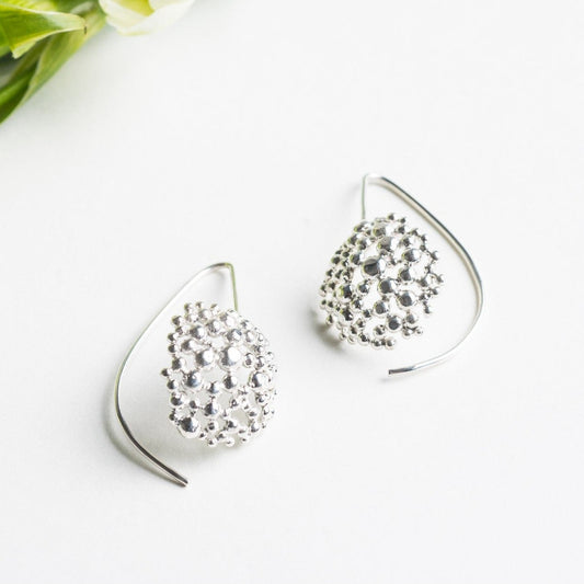 Abell • Boucles d'oreilles en argent sterling pendantes