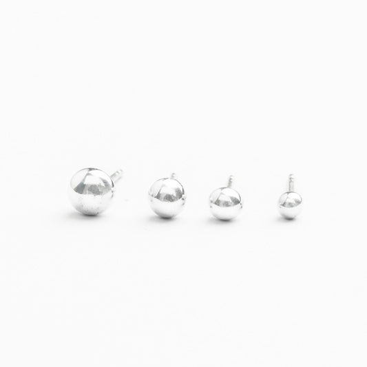 Ensemble de puces granules en argent sterling récupéré, boucles sur tige faites main.